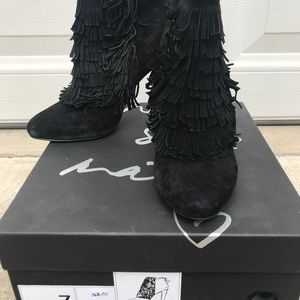 Banana Republic Size 7 heeled, ankle boots